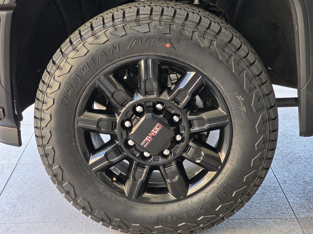 2025 GMC Sierra 2500HD AT4