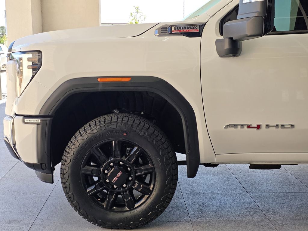 2025 GMC Sierra 2500HD AT4