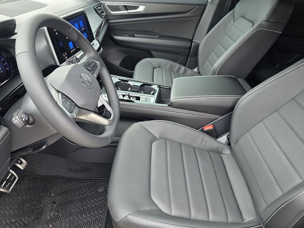 2026 Volkswagen Atlas Cross Sport 2.0T SEL R-Line Black