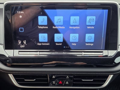 2026 Volkswagen Atlas Cross Sport 2.0T SEL R-Line Black