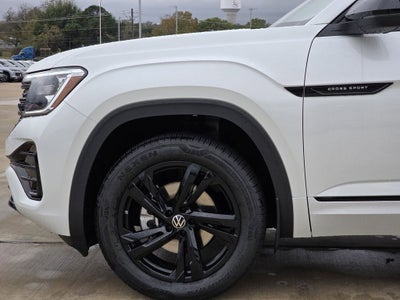 2026 Volkswagen Atlas Cross Sport 2.0T SEL R-Line Black
