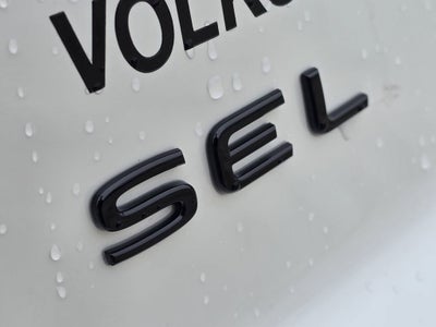 2026 Volkswagen Atlas Cross Sport 2.0T SEL R-Line Black