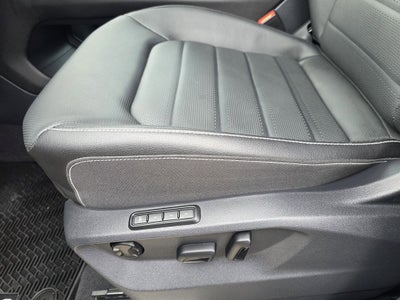 2025 Volkswagen Atlas Cross Sport 2.0T SEL R-Line Black