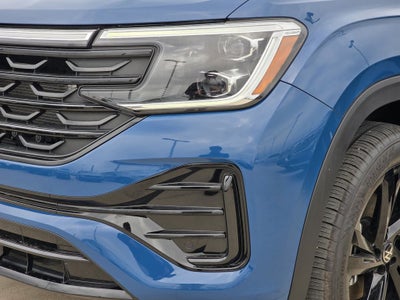 2025 Volkswagen Atlas Cross Sport 2.0T SEL R-Line Black