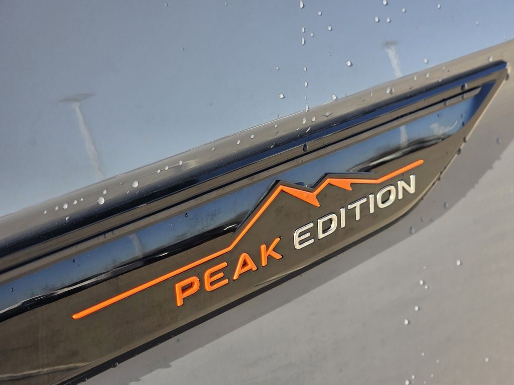 2025 Volkswagen Atlas 2.0T Peak Edition