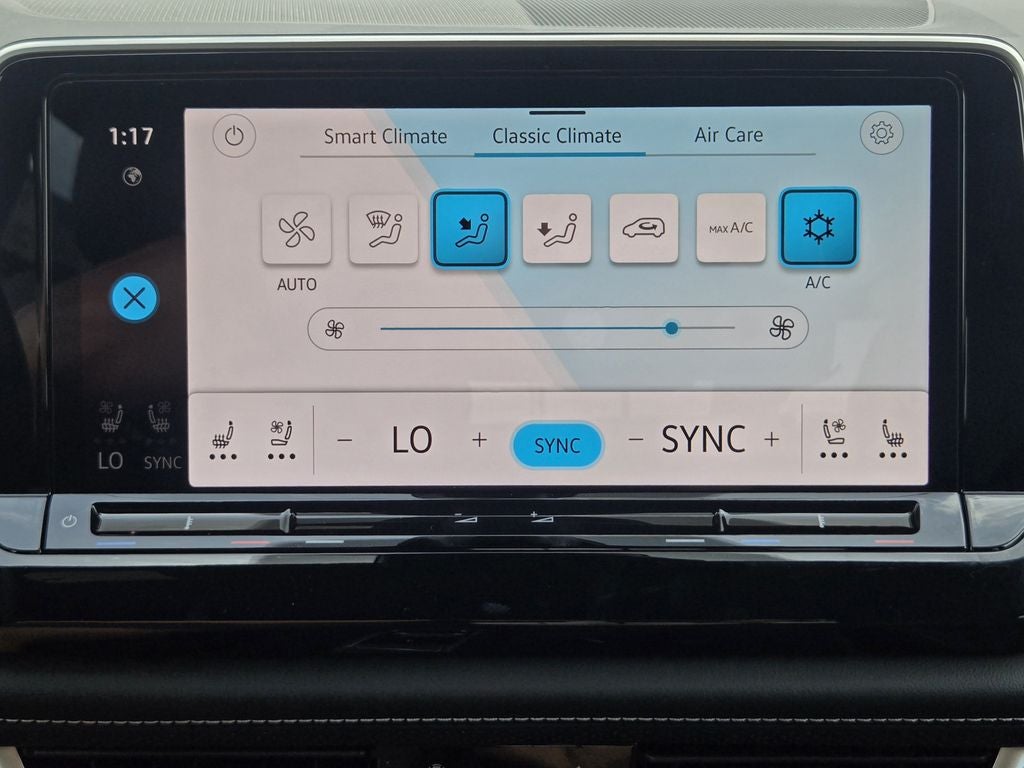 2026 Volkswagen Atlas Cross Sport 2.0T SE