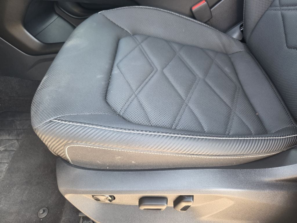 2025 Volkswagen Atlas Cross Sport 2.0T SE