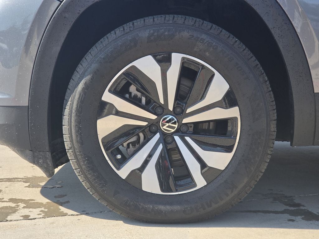 2025 Volkswagen Atlas Cross Sport 2.0T SE