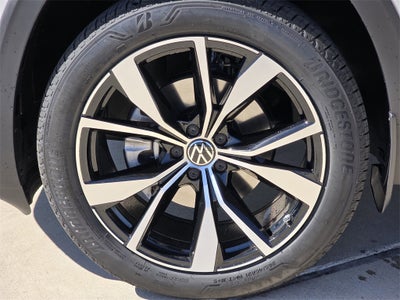 2026 Volkswagen Atlas Cross Sport 2.0T SEL Premium R-Line