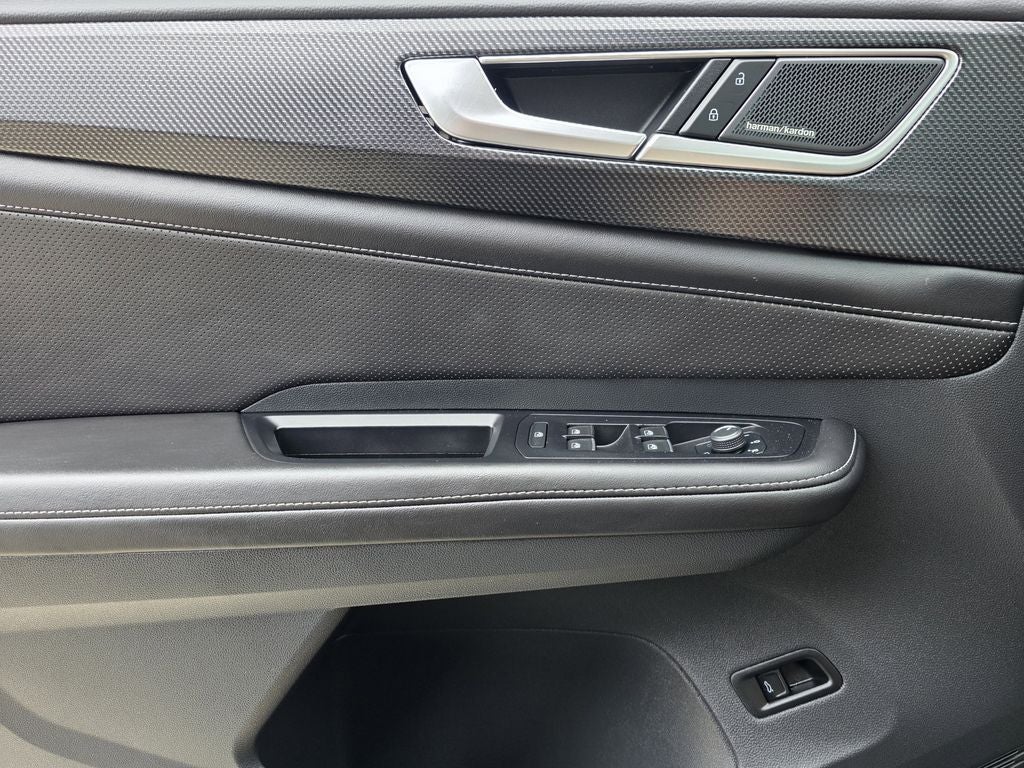 2025 Volkswagen Atlas Cross Sport 2.0T SEL Premium R-Line