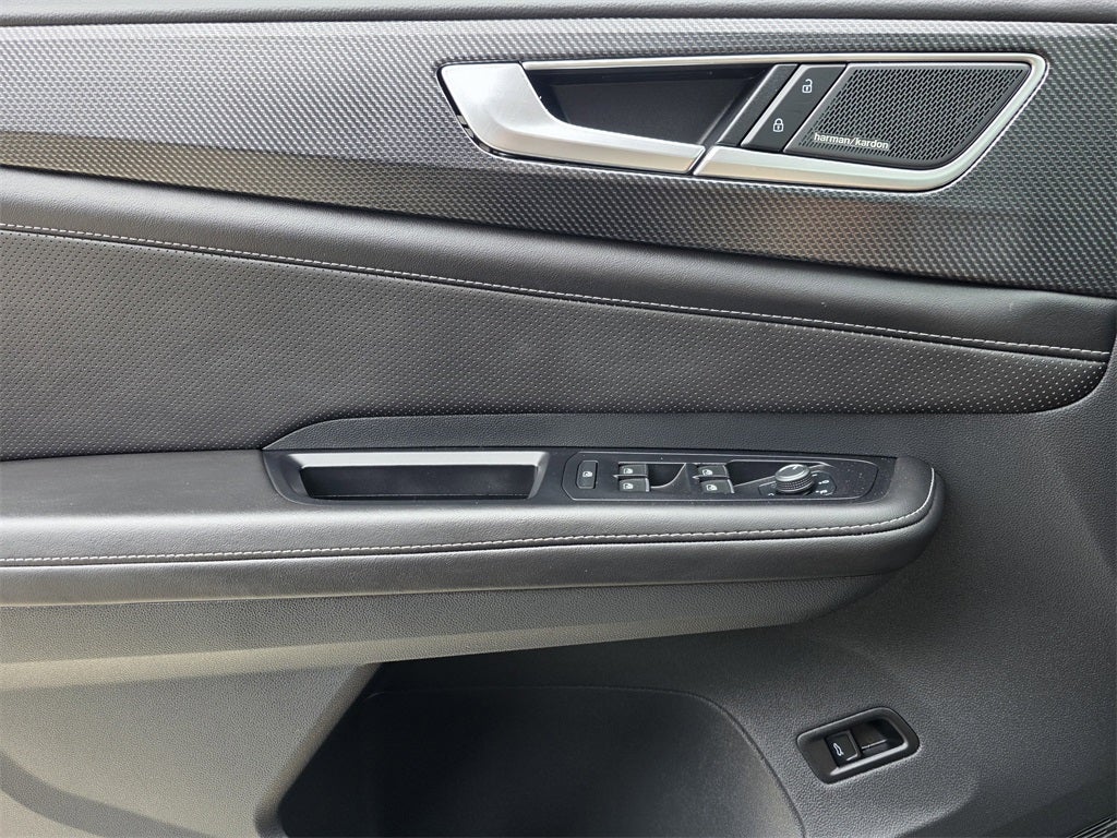 2025 Volkswagen Atlas Cross Sport 2.0T SEL Premium R-Line