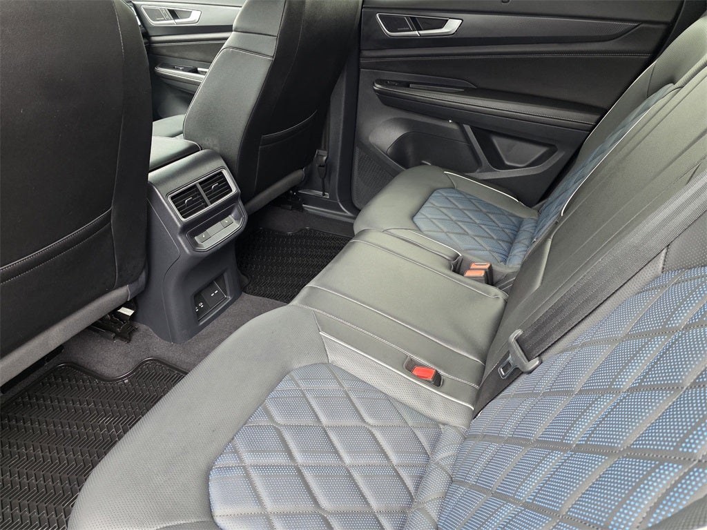 2025 Volkswagen Atlas Cross Sport 2.0T SEL Premium R-Line