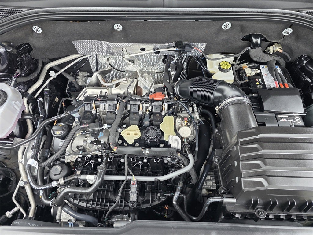 2025 Volkswagen Atlas Cross Sport 2.0T SEL Premium R-Line