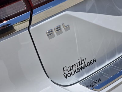 2024 Volkswagen Atlas 2.0T SEL Premium R-Line