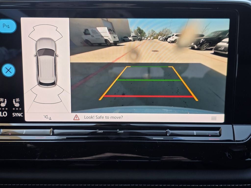 2025 Volkswagen Atlas Cross Sport 2.0T SE w/Technology