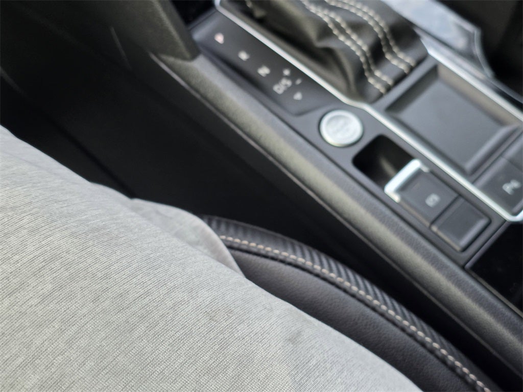 2023 Volkswagen Atlas Cross Sport 2.0T SE w/Technology