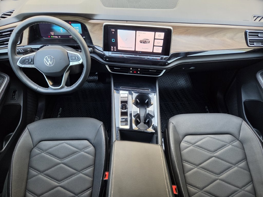 2024 Volkswagen Atlas 2.0T SE w/Technology