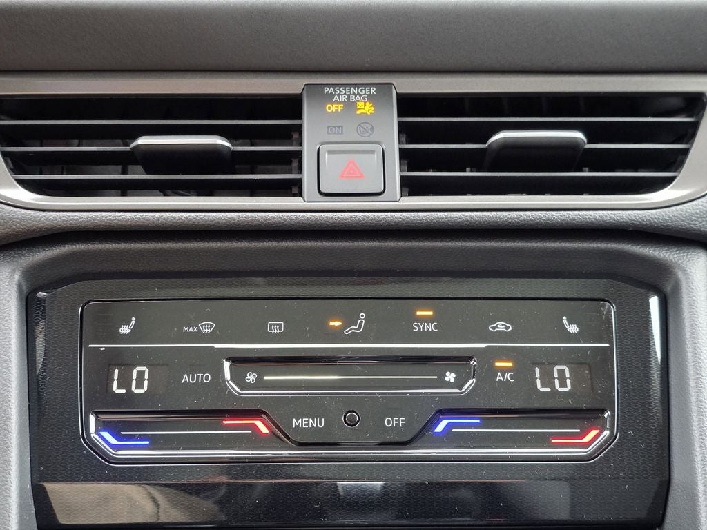 2026 Volkswagen Taos 1.5T SE Black