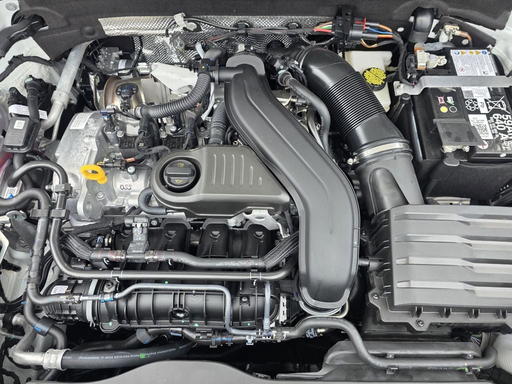 2026 Volkswagen Taos 1.5T SE Black