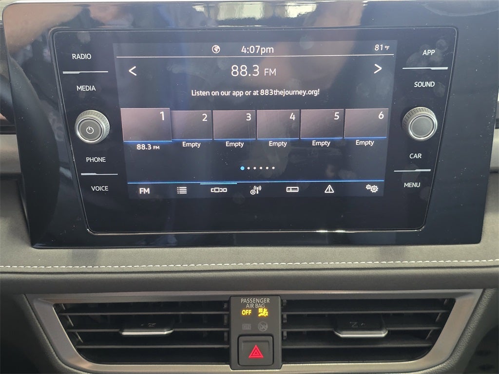 2025 Volkswagen Taos 1.5T SE Black