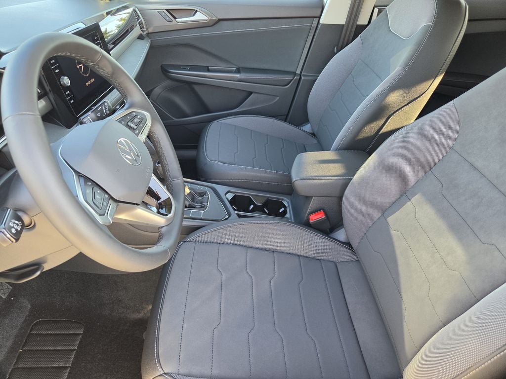 2027 Volkswagen Taos 1.5T SE