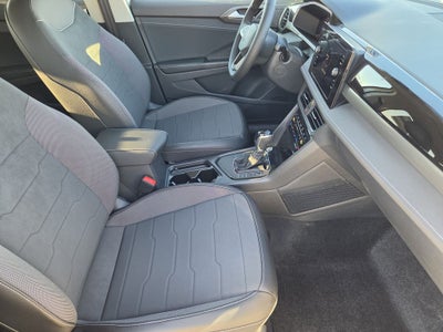 2027 Volkswagen Taos 1.5T SE