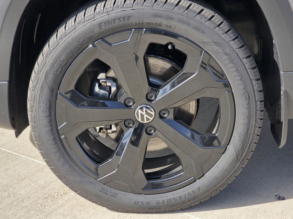 2026 Volkswagen Taos 1.5T SEL