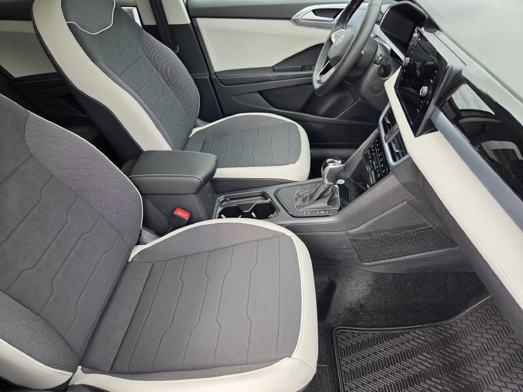2027 Volkswagen Taos 1.5T SE