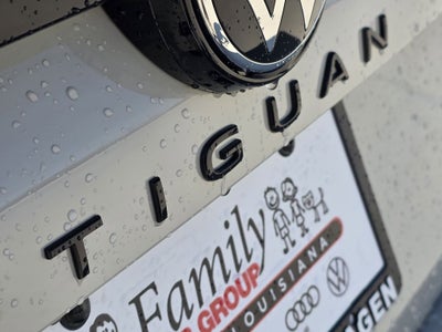 2026 Volkswagen Tiguan 2.0T SE R-Line Black