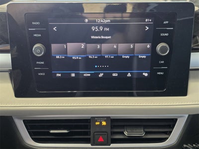 2025 Volkswagen Taos 1.5T SE