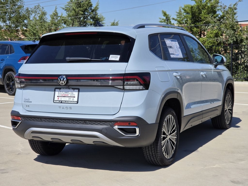 2027 Volkswagen Taos 1.5T SE