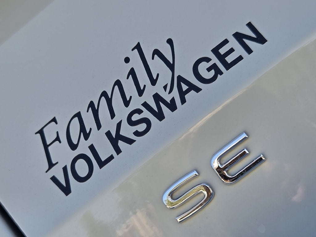 2027 Volkswagen Taos 1.5T SE