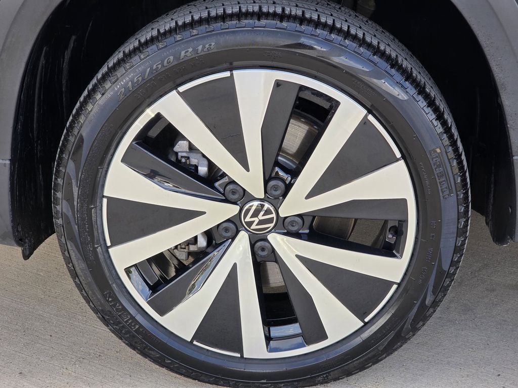 2023 Volkswagen Taos 1.5T SE