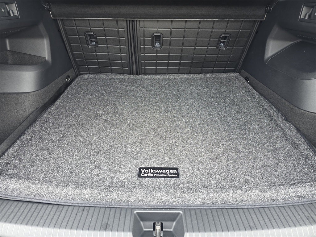 2026 Volkswagen Tiguan 2.0T SEL R-Line