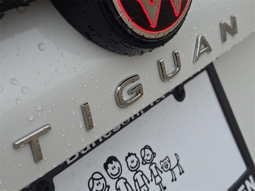 2026 Volkswagen Tiguan 2.0T SEL R-Line