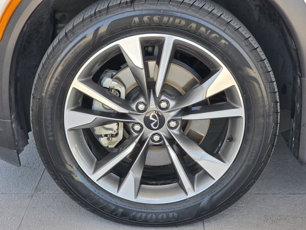 2023 INFINITI QX60 LUXE