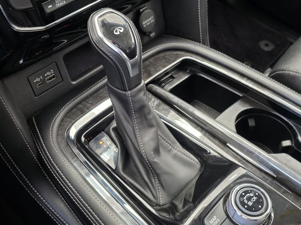 2021 INFINITI QX80 LUXE