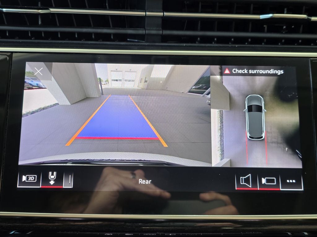 2023 Audi Q7 45 Premium Plus quattro