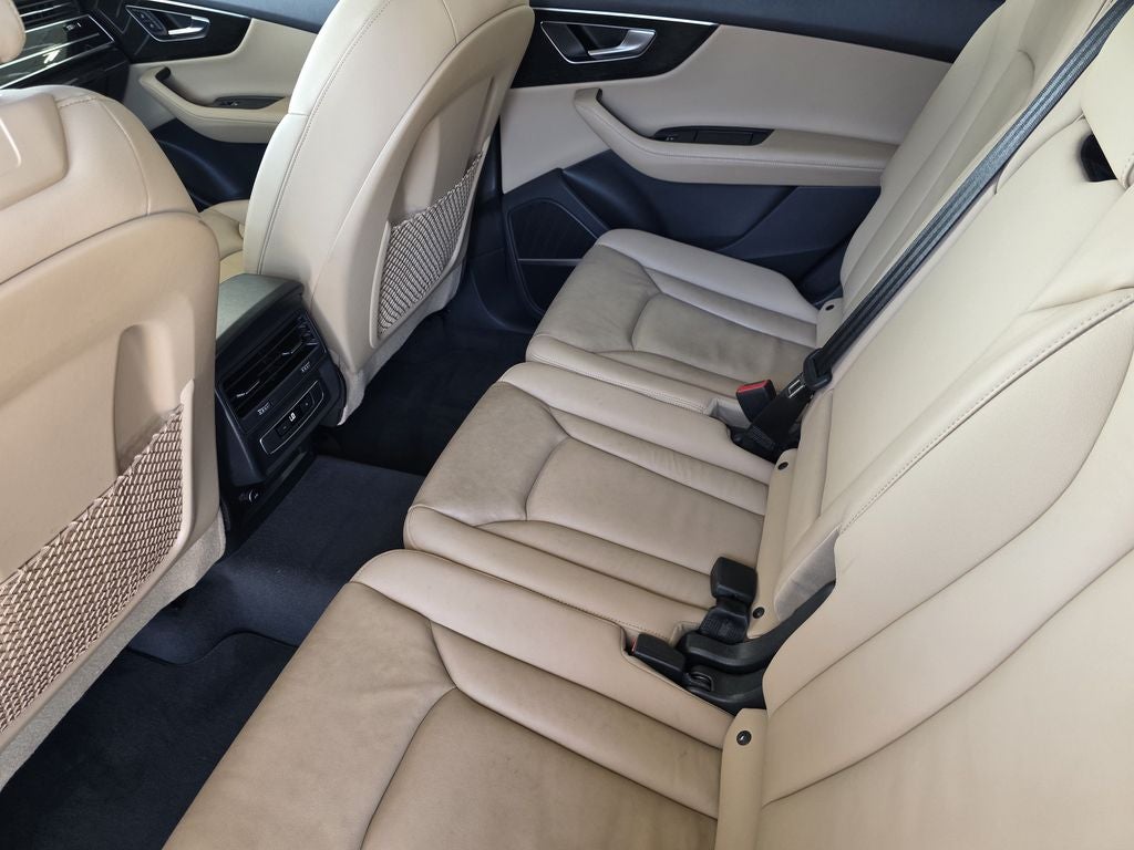 2023 Audi Q7 45 Premium Plus quattro