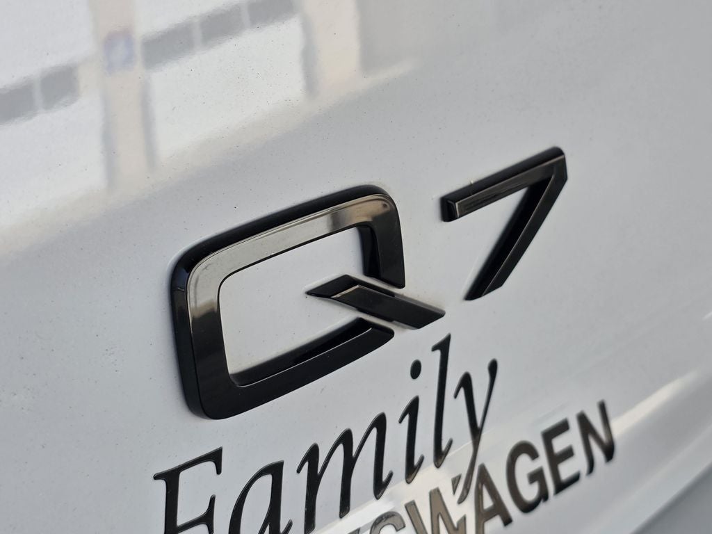 2023 Audi Q7 45 Premium Plus quattro