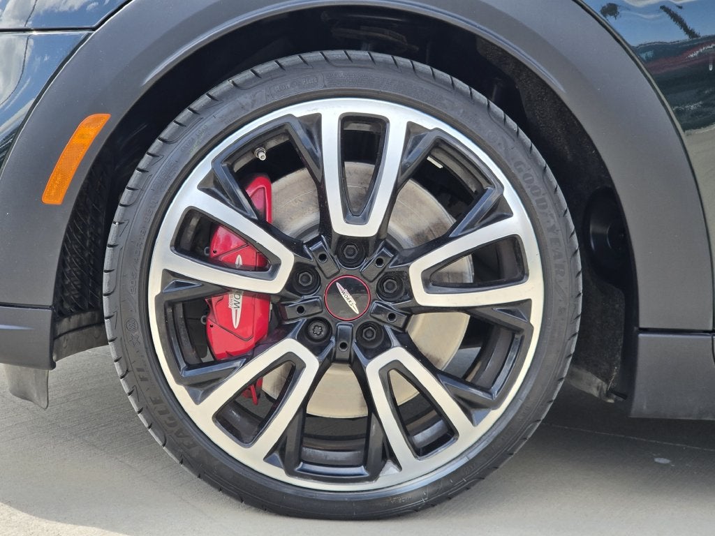2023 MINI John Cooper Works Base