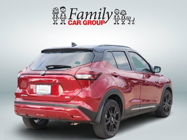 2023 Nissan Kicks SR