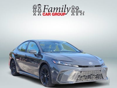 2025 Toyota Camry SE