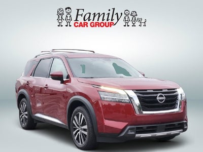 2023 Nissan Pathfinder Platinum