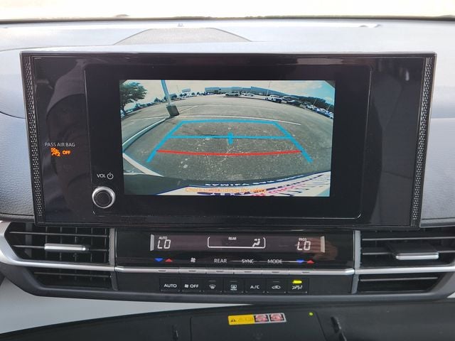 2025 Toyota Sienna LE 8 Passenger