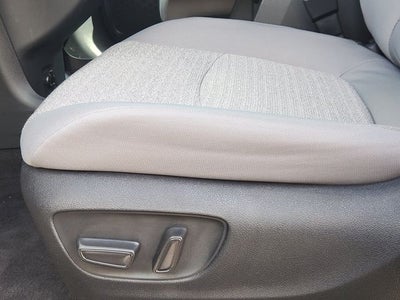 2025 Toyota Sienna LE 8 Passenger