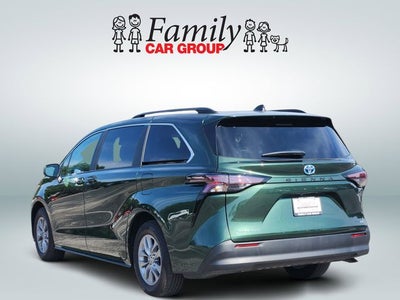 2025 Toyota Sienna LE 8 Passenger