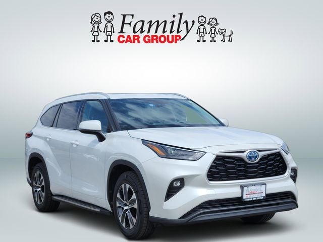 2022 Toyota Highlander Hybrid XLE