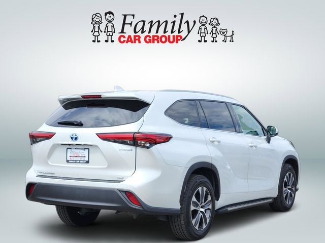 2022 Toyota Highlander Hybrid XLE