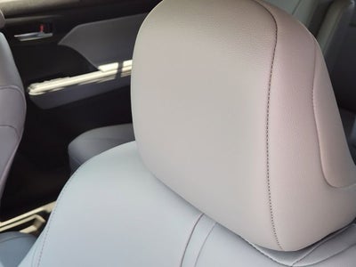 2025 Toyota Highlander Hybrid XLE